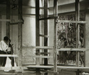 Frida Kahlo and Diego Rivera in the interior court of the Detroit Institute of Arts, 1932.