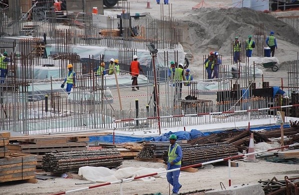 Hans Haacke, Museum Construction Site (2011), Saadiyat Island. © Hans Haacke