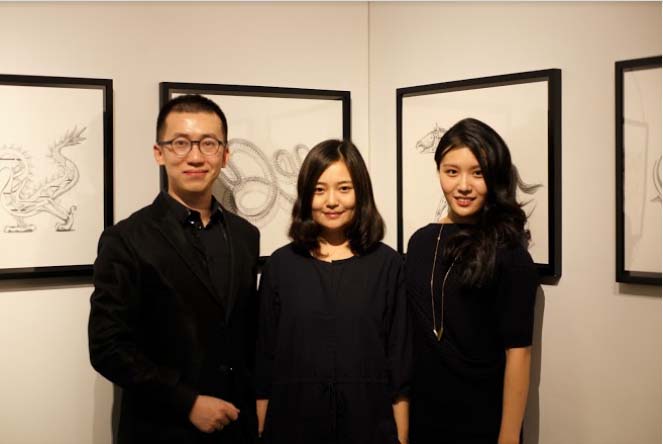 Zheng Minglu (Middle), with President Xiaoyun Zhang (right)  Executive Director Dan Liu(right） in front of Chinese Zodiac, 2015 